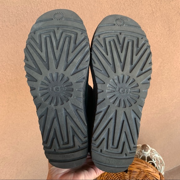 UGG Customizable Bailey Bow Mini Boot - Picture 8 of 10